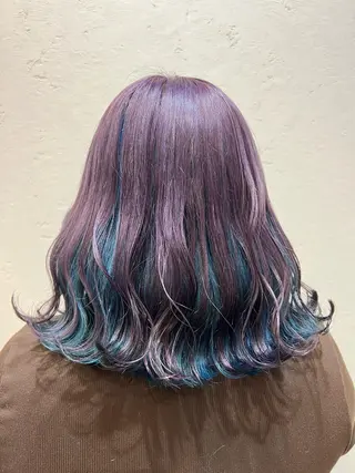 ミディアム カラー mana .のヘアスタイル