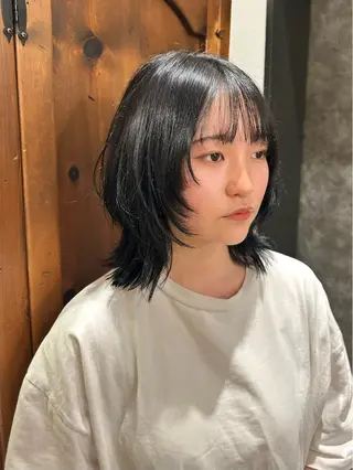 ミディアム カラー ショート/ウルフ ハイトーン/カイセイのヘアスタイル