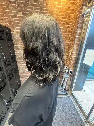 セミロング カラー パーマ ヘアアレンジ メンズ キッズ ネイル マツエク・マツパ アイブロウ 久木原 ゆりのヘアスタイル