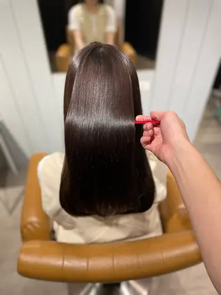 セミロング 梅田縮毛矯正◻︎髪質 改善◻︎細見 了眞のヘアスタイル