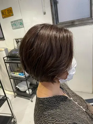 ショート カラー ハイトーン belle ナホのヘアスタイル