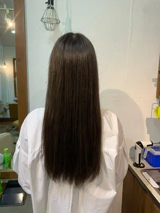 ロング 岡田 陸のヘアスタイル
