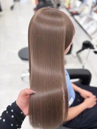 ロング 艶髪ハイトーンカラー 渋谷🎀ririkaのヘアスタイル