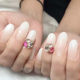 ネイル Legit nail salonのネイルデザイン