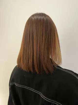 ミディアム 斉藤 瑞恵のヘアスタイル