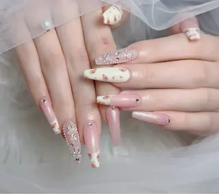 ネイル Lenie Nail Salonのネイルデザイン