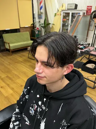 ショート メンズ 飯島 悠輝のヘアスタイル