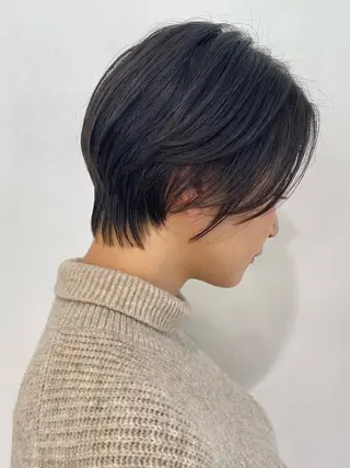 ショート 金子 芽威のヘアスタイル