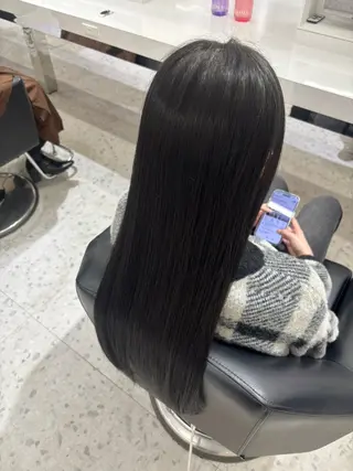 ロング カラー 🩷 しおり 🩷のヘアスタイル