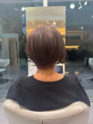ショート 新美 恵里子のヘアスタイル