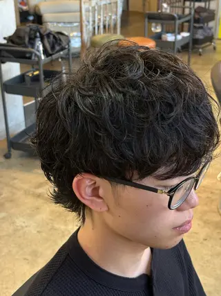 ミディアム パーマ メンズサロン soshiのヘアスタイル