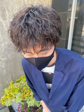ショート パーマ VALE高岳 HIKARUのヘアスタイル