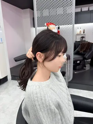 ロング カラー 抜け感レイヤー︴ ニュアンスカラーのヘアスタイル