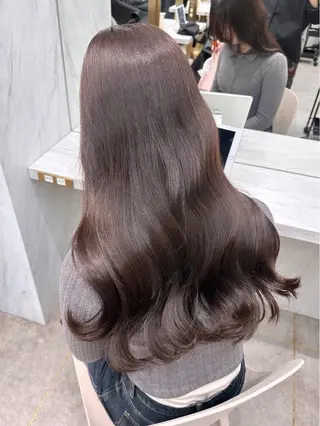 カラー みのりハイトーン デザインカラーのヘアスタイル