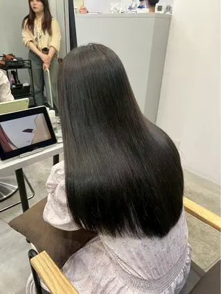 ロング パーマ ハイトーンカラー が絶対可愛い✨泰聖✨のヘアスタイル