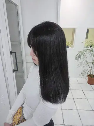 セミロング カラー toiro ちだしえりのヘアスタイル