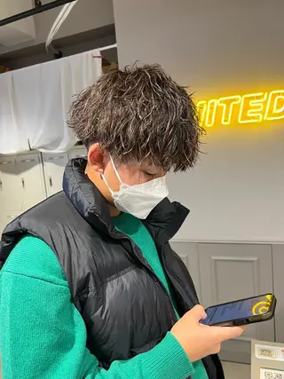 ミディアム パーマ メンズ メンズパーマ特化 TAIGAのヘアスタイル