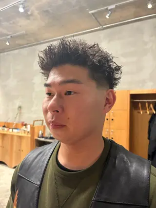 ショート メンズ 西宮北口パーマ 鮫島竜海のヘアスタイル