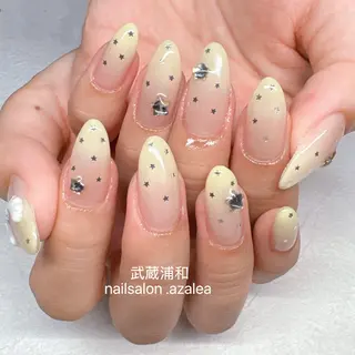 ネイル R inのネイルデザイン