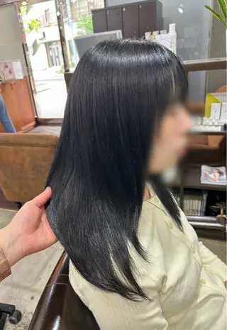ミディアム MEGUMI ／ママ美容師のヘアスタイル