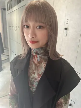ミディアム カラー たかはし まいのヘアスタイル