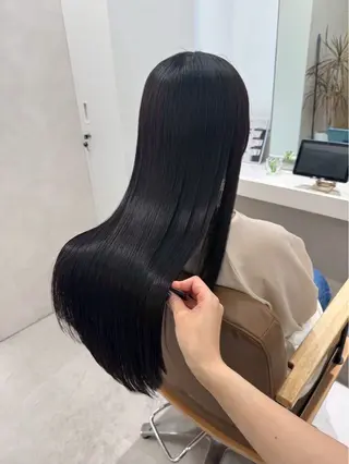 ロング SLASHアイボリー 小川花鈴のヘアスタイル