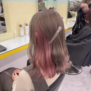ロング カラー ハイトーンカラー 🦄レイヤーカットのヘアスタイル