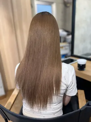 ロング カラー DAIKIベージュ 🍂レイヤーカットのヘアスタイル