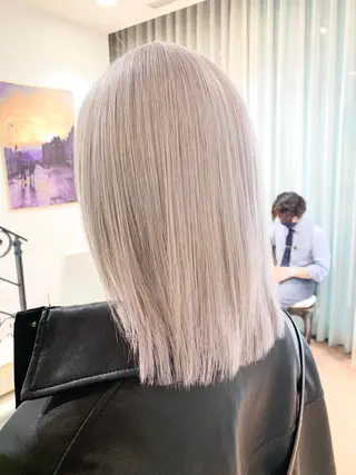 セミロング 🍀ケアブリーチ カラー🍀坂井のヘアスタイル