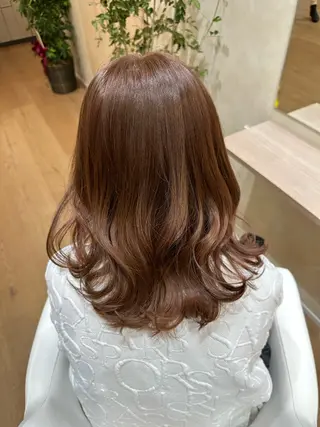 ミディアム 巻ける髪質改善🫧ハ イライト/永田汰伊智のヘアスタイル