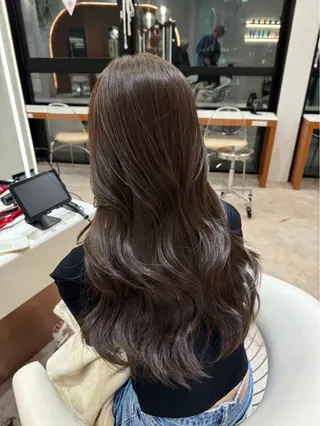セミロング カラー レイヤー似合わせ 透明感カラーりきやのヘアスタイル