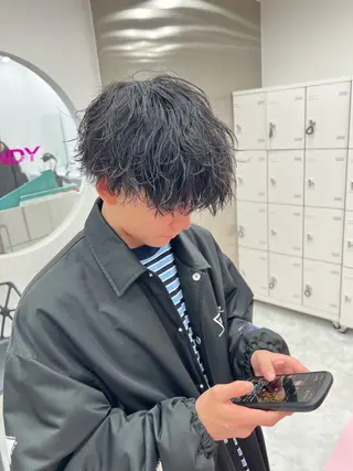 ミディアム パーマ メンズ メンズパーマ特化 TAIGAのヘアスタイル