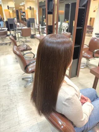 ロング カラー 岸田 奈々/ 艶髪/トレンドカラーのヘアスタイル
