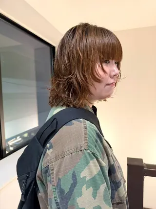 ミディアム 井出 海月のヘアスタイル