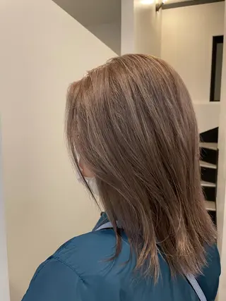 ミディアム カラー やまさきえりこ ニュアンスパーマのヘアスタイル