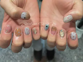 ミディアム アトリエ FAMのネイルデザイン