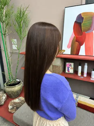 カラー miki / Fēnのヘアスタイル