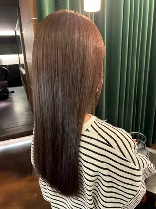ロング 透明感カラー 大浦偉央のヘアスタイル