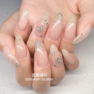 ネイル R inのネイルデザイン