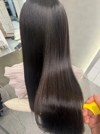 ロング 松山 琳音菜のヘアスタイル