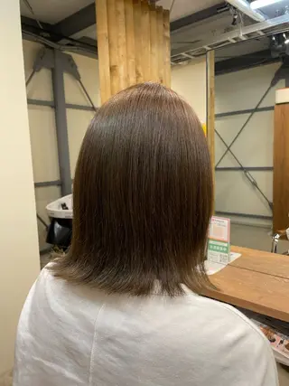 ミディアム カラー I-FLAT 暮石悠菜のヘアスタイル