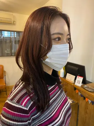 カラー ムナカタ アカリのヘアスタイル