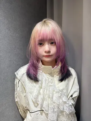 セミロング カラー jyui/原宿 ハイトーン/デザインのヘアスタイル