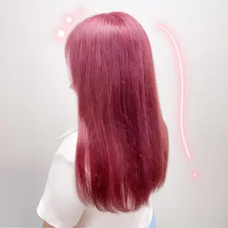 ロング カラー 𝘳𝘺𝘰𝘬𝘢 髪質改善／ブリーチのヘアスタイル