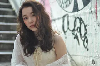 ロング カラー ヘアアレンジ 藤原 ちひろのヘアスタイル