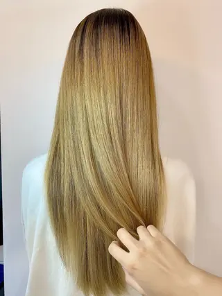ロング 岩倉 諒のヘアスタイル