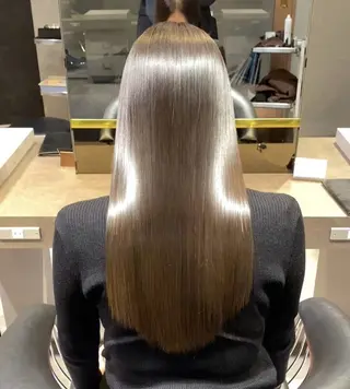 セミロング 【溝の口の艶髪の神様 】EARTHのヘアスタイル