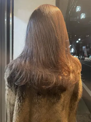 ロング カラー KYOKA .のヘアスタイル