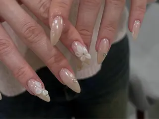 ネイル Sora  Nail 長さ出し専門店のネイルデザイン