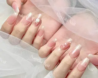 ネイル 🦋 Queenieのネイルデザイン